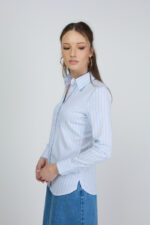 ⁦חולצה מכופתרת לוגו 'אביה יוסף' Slim Fit - פסים תכלת ורוד⁩ – תמונה ⁦2⁩